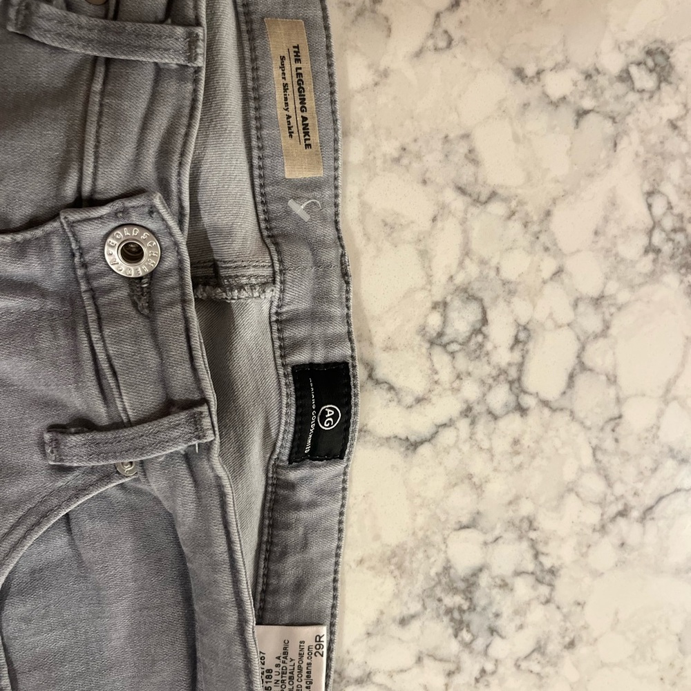 Adriano Goldschmied “the legging ankle” light gray